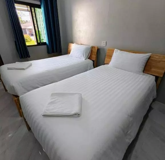 Retkeilymaja ลีลาโคซี่ รีสอร์ท ณ สิชล