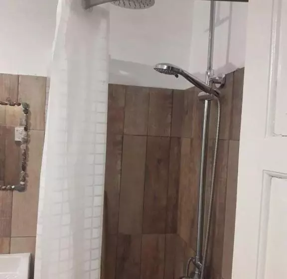 Retkeilymaja Alquimia