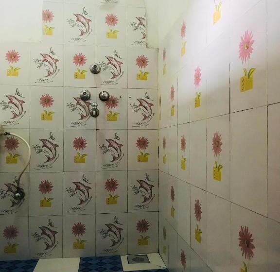 تختخواب و صبحانه Baba Lodge芭芭小屋