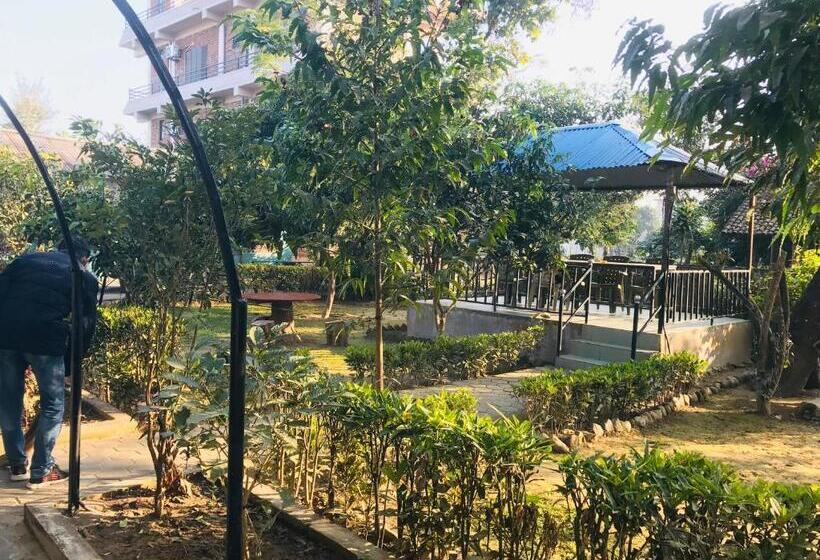 تختخواب و صبحانه Baba Lodge芭芭小屋