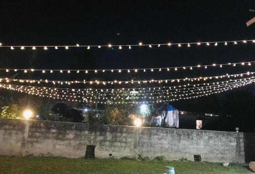 تختخواب و صبحانه Baba Lodge芭芭小屋