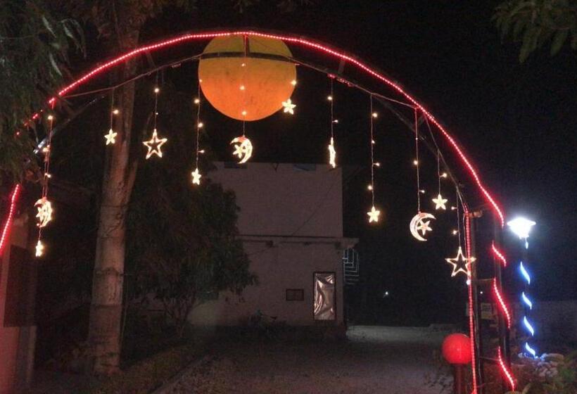 تختخواب و صبحانه Baba Lodge芭芭小屋