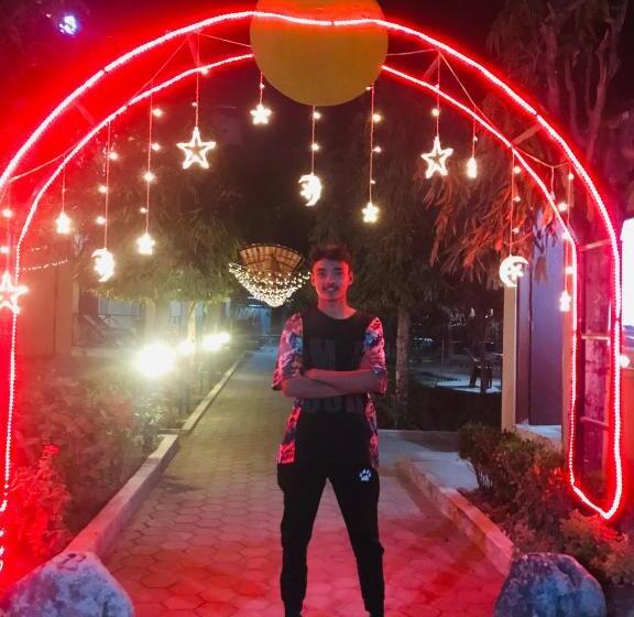 تختخواب و صبحانه Baba Lodge芭芭小屋