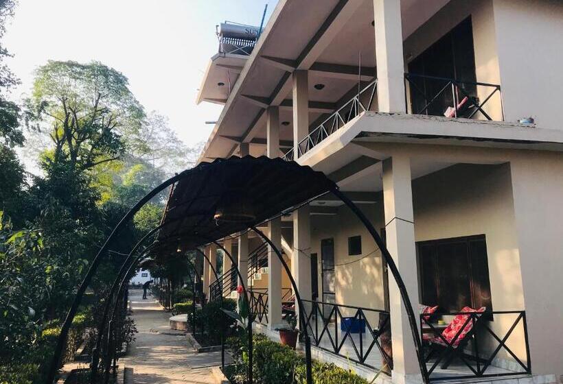 تختخواب و صبحانه Baba Lodge芭芭小屋