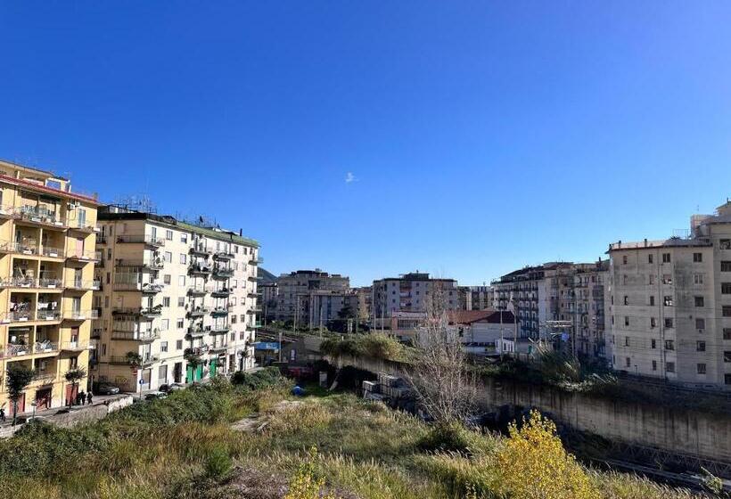 تختخواب و صبحانه Il Rubino Suites