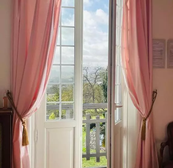 Aamiaismajoitus (B&B) Le Manoir De Sainte Aulde