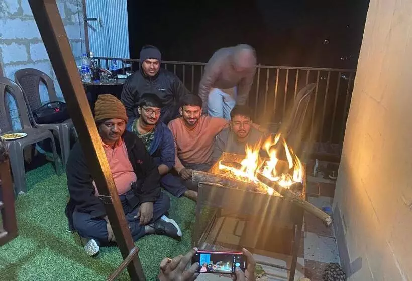 ベッドアンドブレックファースト Shyar Residency Home Stay
