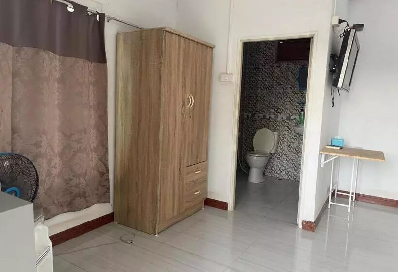 Hotelli บุญพล รีสอร์ต Boonpon Resort