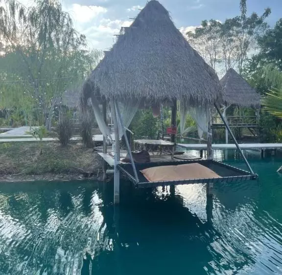 Hotelli บุญพล รีสอร์ต Boonpon Resort