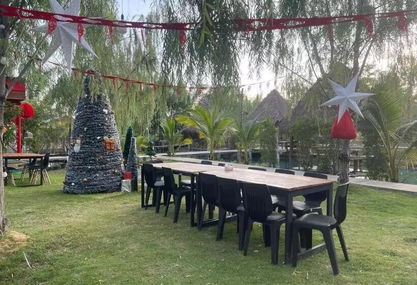 Hotelli บุญพล รีสอร์ต Boonpon Resort