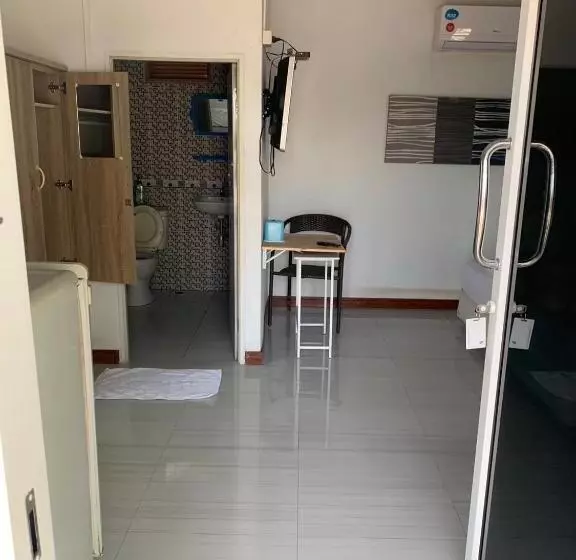 Hotelli บุญพล รีสอร์ต Boonpon Resort