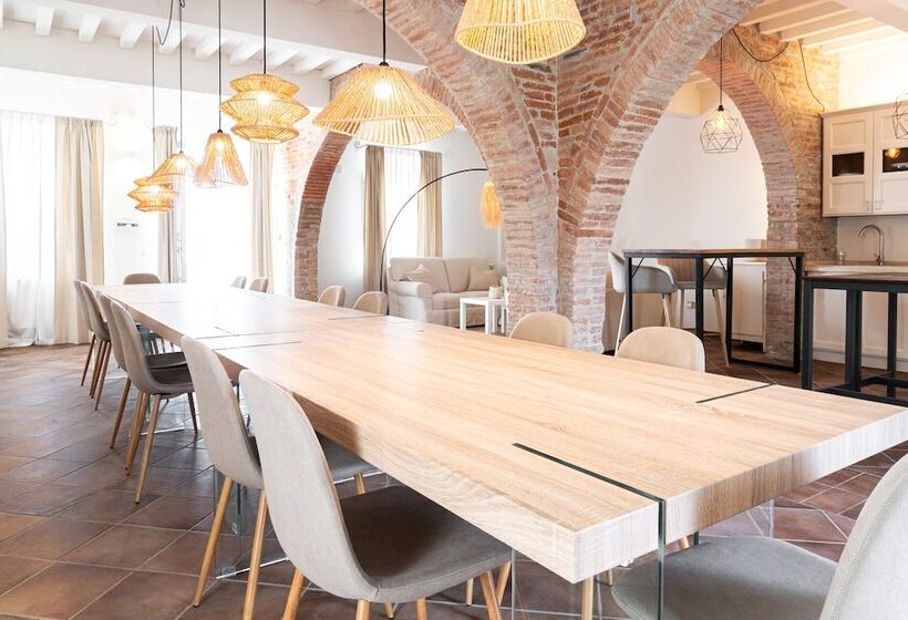 ホテル Agriturismo Antica Corte