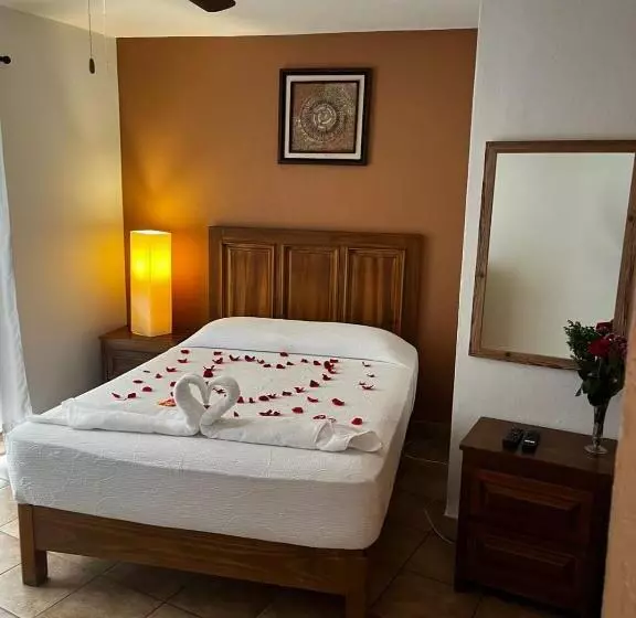 هتل Jardín Del Cantador