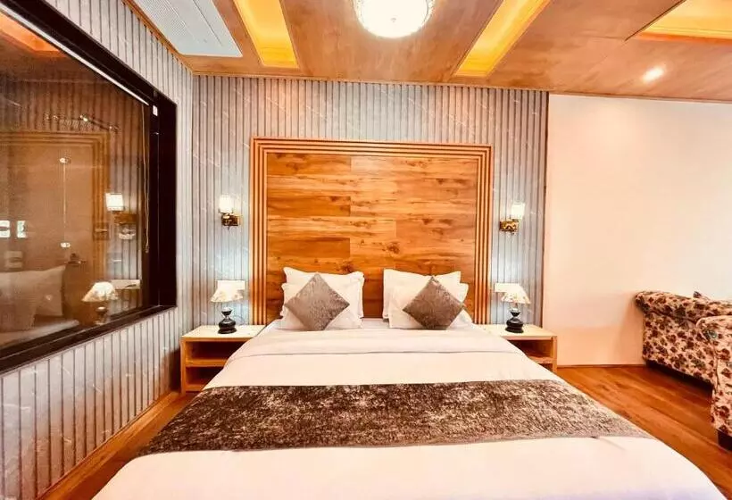 ホテル Rockland Cottage, Manali   Centrally Heated & Air Cooled Premium Rooms