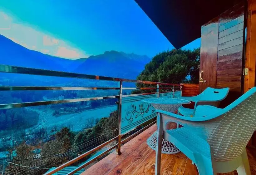 ホテル Rockland Cottage, Manali   Centrally Heated & Air Cooled Premium Rooms
