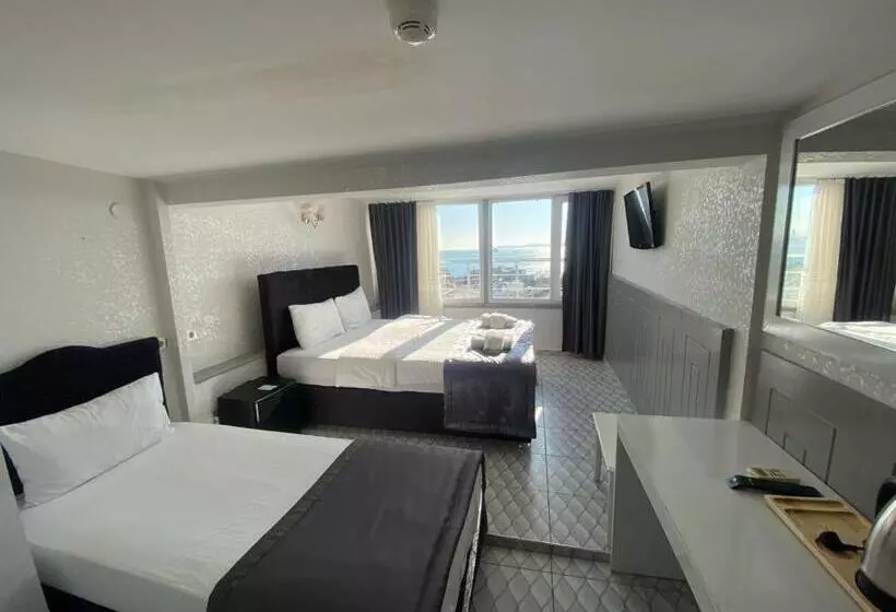 Hotelli Timex Suites