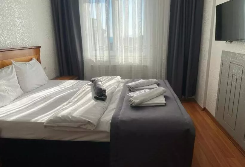 Hotelli Timex Suites