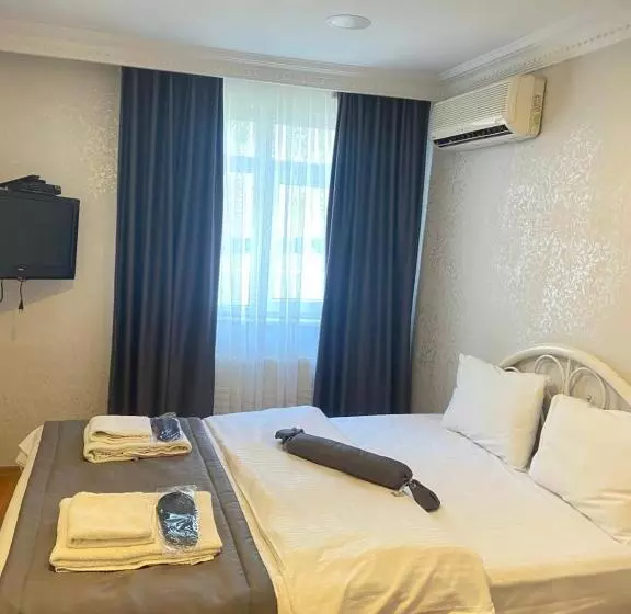 Hotelli Timex Suites