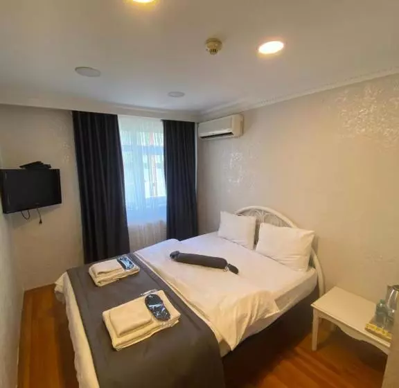 Hotelli Timex Suites