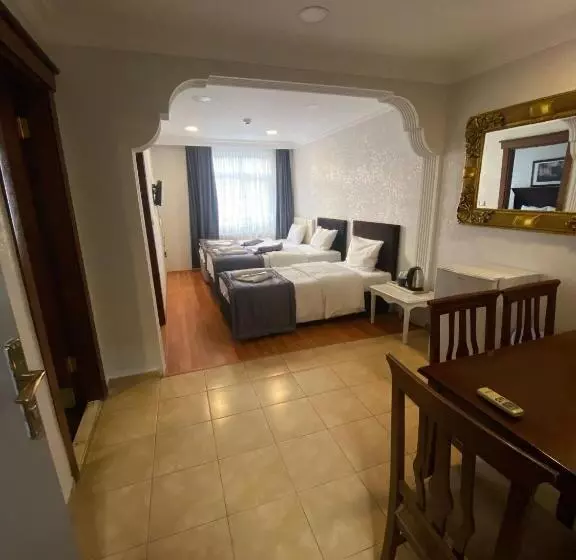 Hotelli Timex Suites