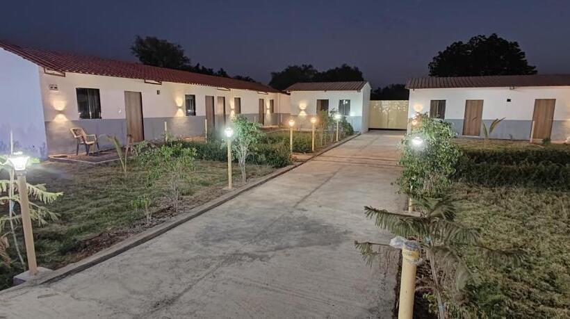 Neelkanth Hotel And Restaurant