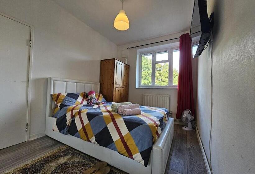 Pansiyon Confortable Room Close Hide Park