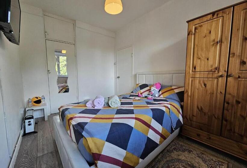 Pansiyon Confortable Room Close Hide Park