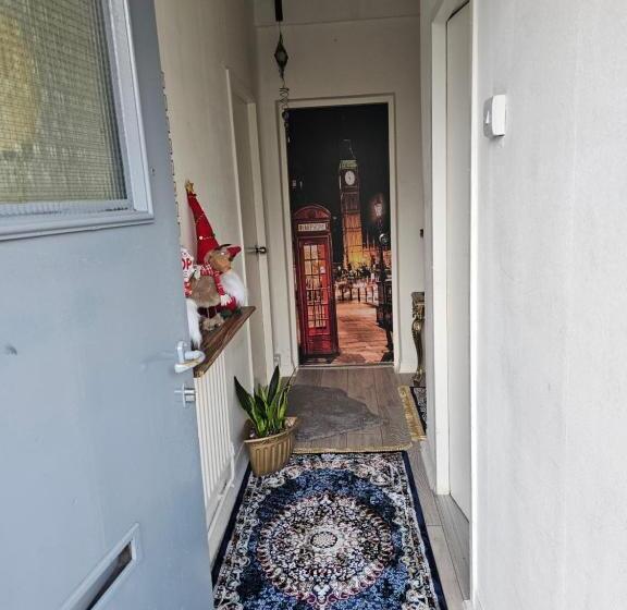 Pansiyon Confortable Room Close Hide Park