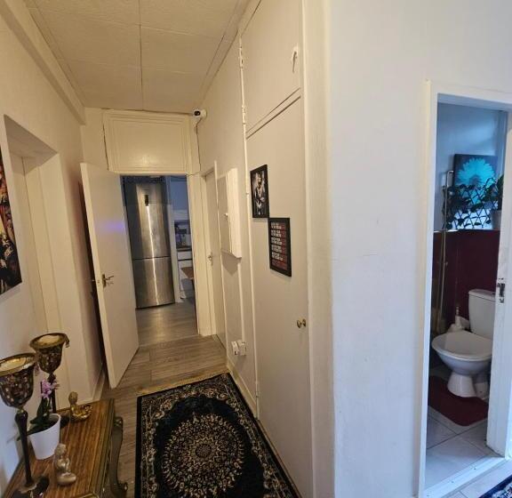 Pansiyon Confortable Room Close Hide Park