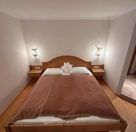 ペンション Esterer