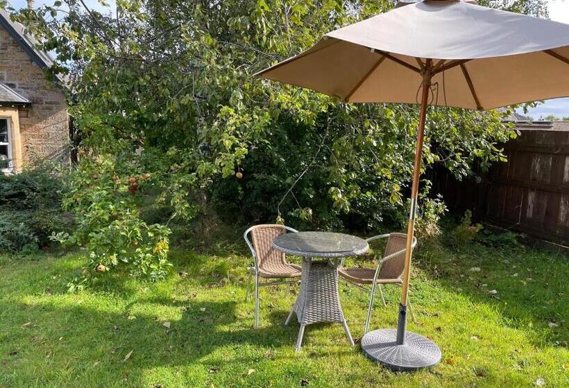 تختخواب و صبحانه Braemorriston Lodge