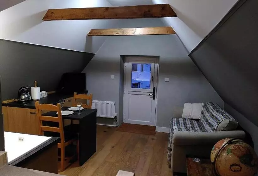 تختخواب و صبحانه Braemorriston Lodge