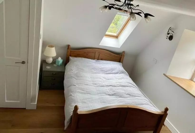 تختخواب و صبحانه Braemorriston Lodge