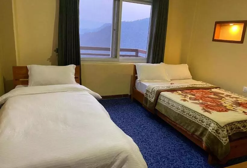 تختخواب و صبحانه Himalayan Home Pokhara Lamagaon