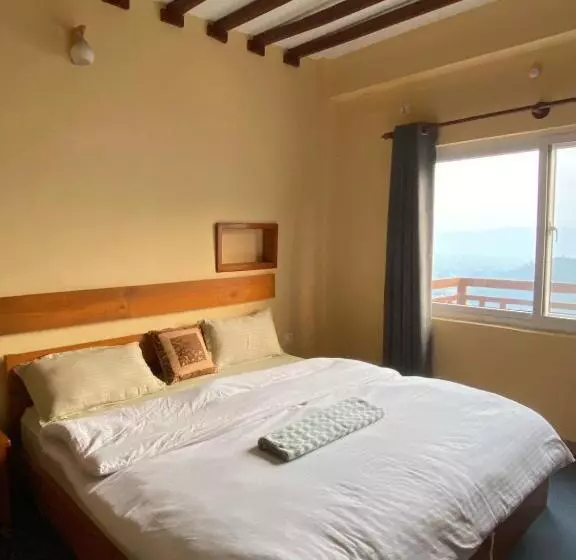 تختخواب و صبحانه Himalayan Home Pokhara Lamagaon