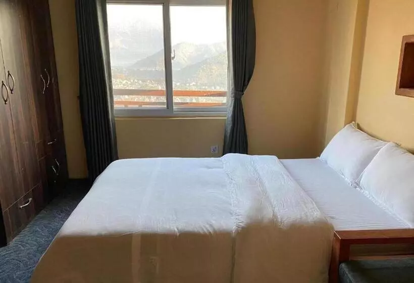 تختخواب و صبحانه Himalayan Home Pokhara Lamagaon
