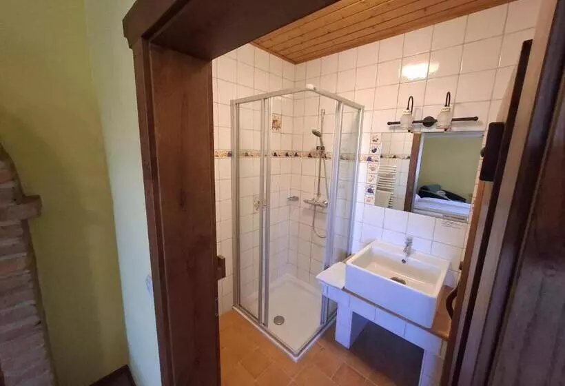 Aamiaismajoitus (B&B) Machlandgasthof Wahl