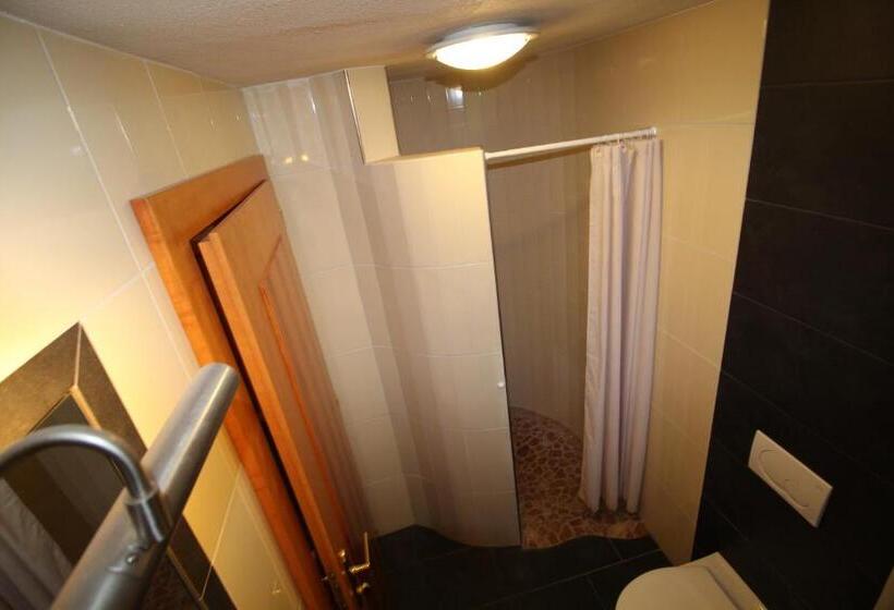 住宿加早餐 Machlandgasthof Wahl