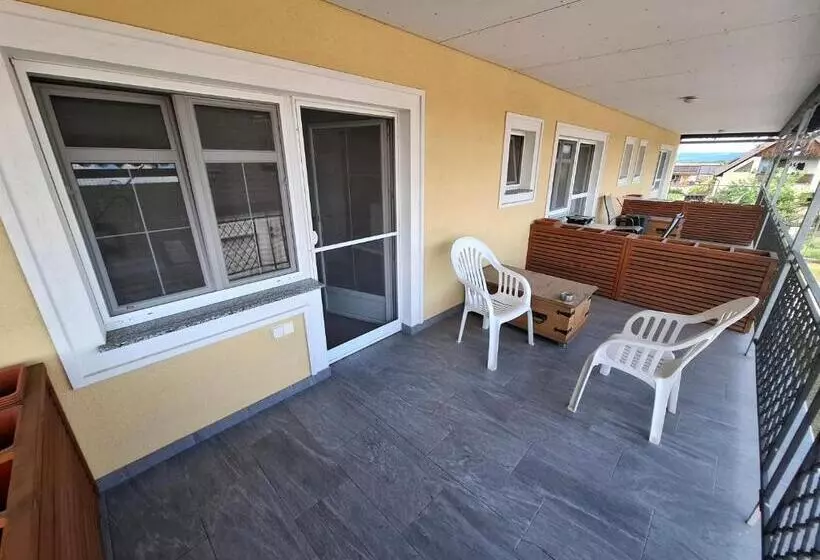 Aamiaismajoitus (B&B) Machlandgasthof Wahl