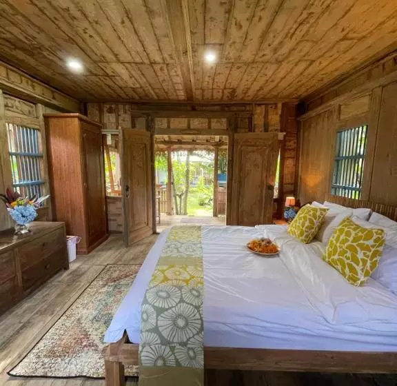 ベッドアンドブレックファースト Oemah Gebagan 78 Pertiwi Room