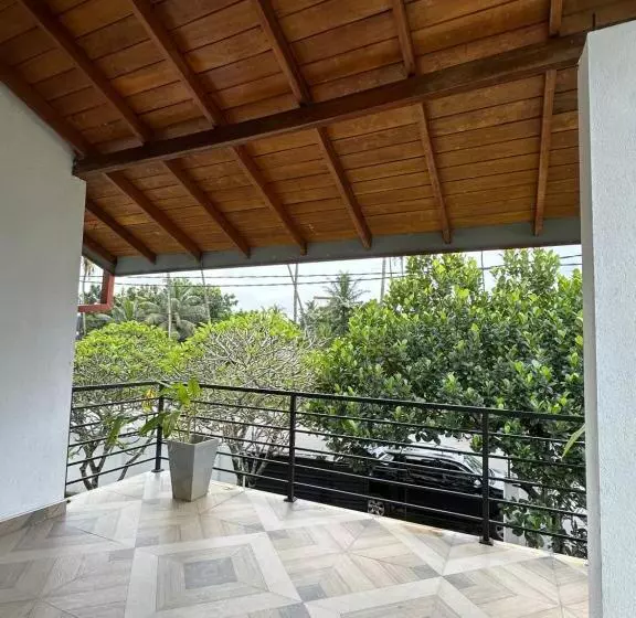ベッドアンドブレックファースト Weligama House