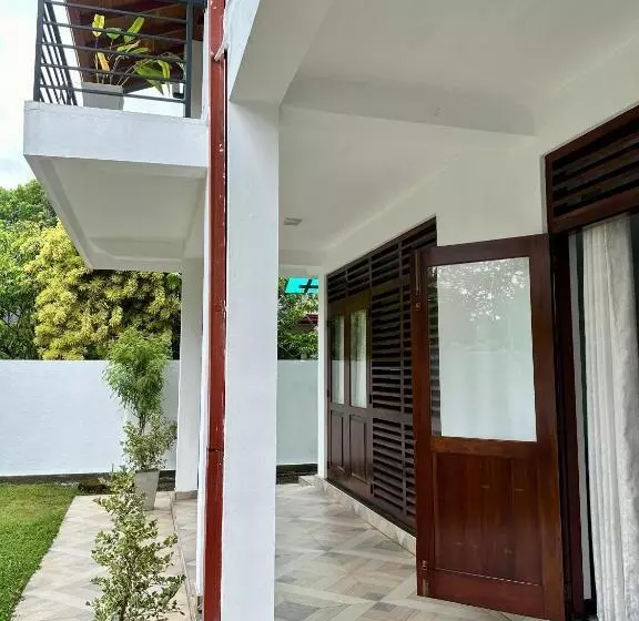 ベッドアンドブレックファースト Weligama House