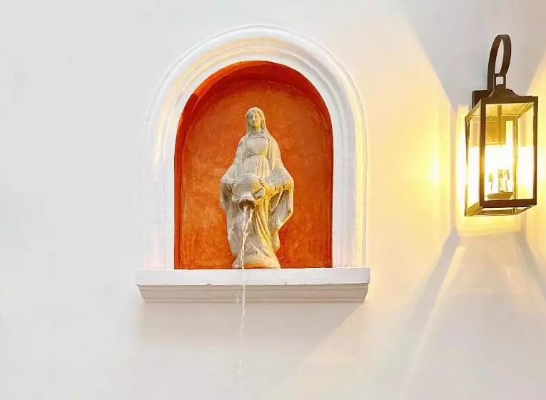 Casa Balam Bed & Breakfast Boutique