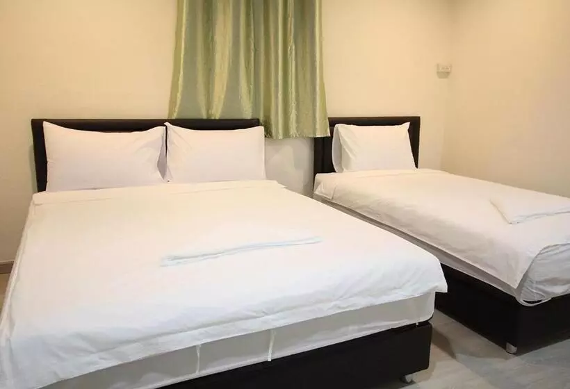 Chaiwat Hostel