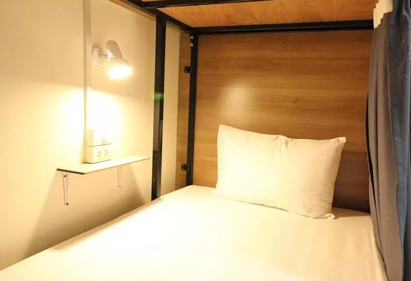 Chaiwat Hostel