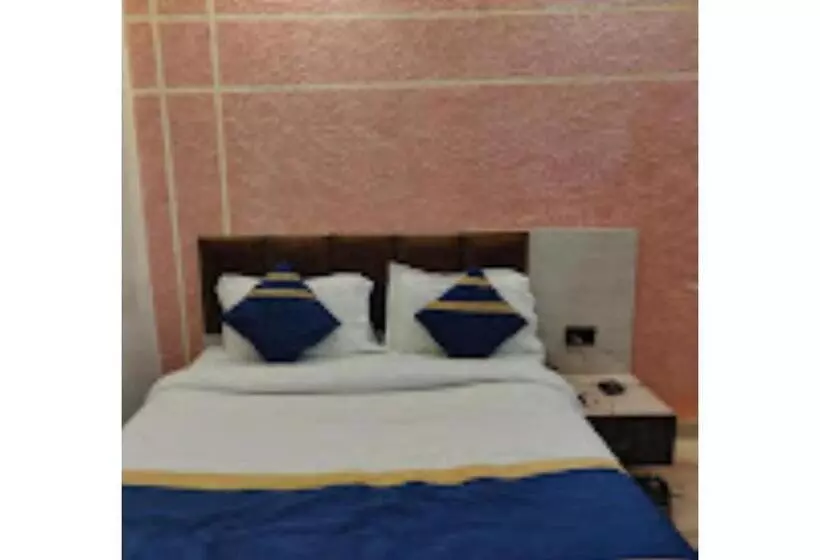 Guru Dev Palace Hotel & Lawn,ayodhya