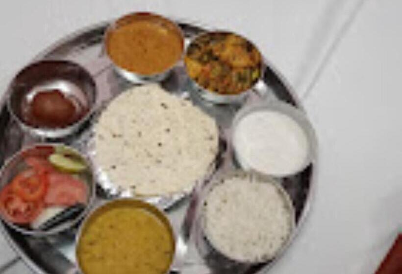 Guru Dev Palace Hotel & Lawn,ayodhya