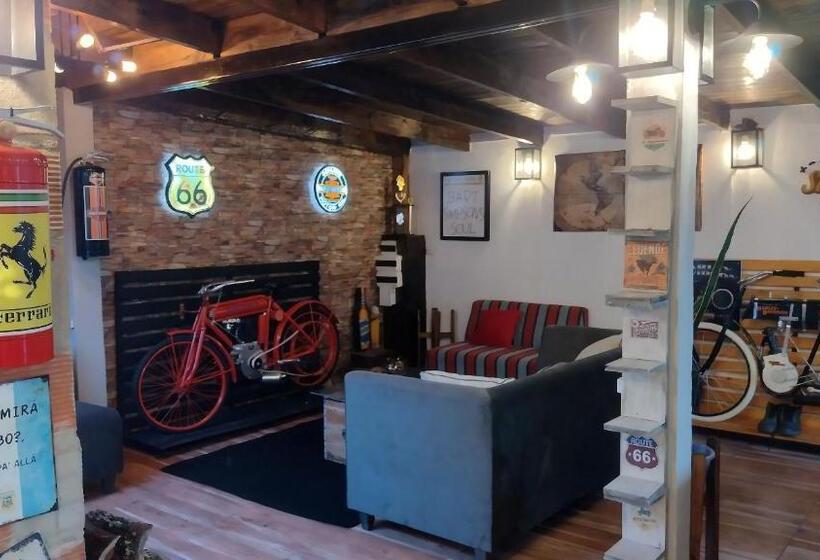 Hostel Acogedor Cerca De Posadas