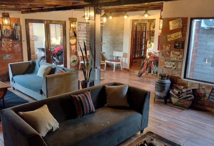 Hostel Acogedor Cerca De Posadas