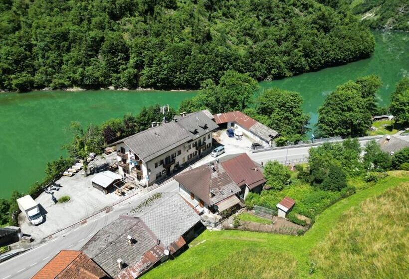 בית מלון כפרי Albergo Al Lago